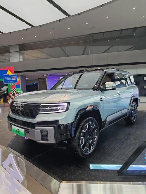 成都锦江区万盛耀企业管理咨询比亚迪方程豹硬派越野的爆款，英菲尼迪35周年与你共成长